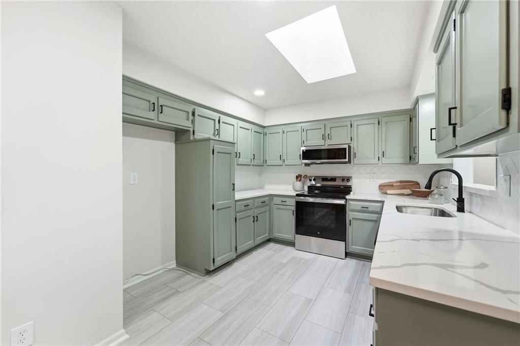 13201 Craig Avenue — photo 9