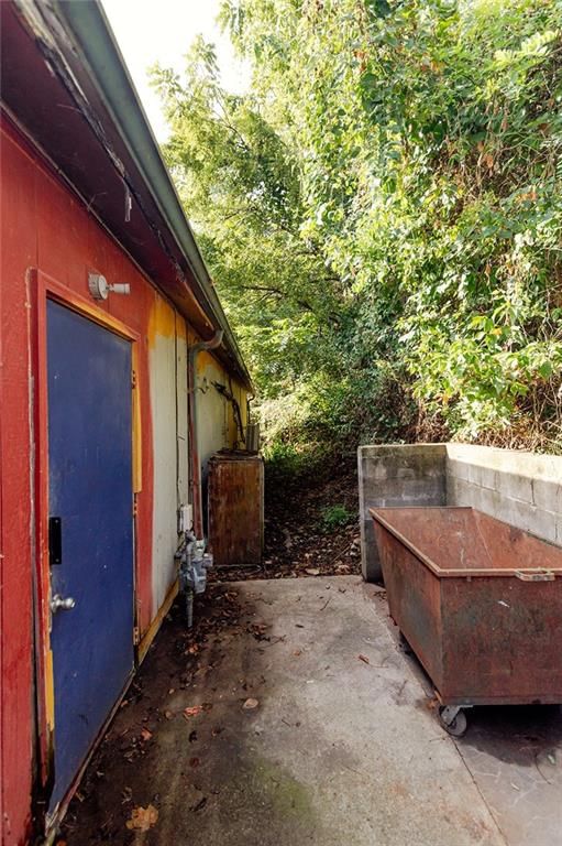 102 E Atchison Street — photo 29