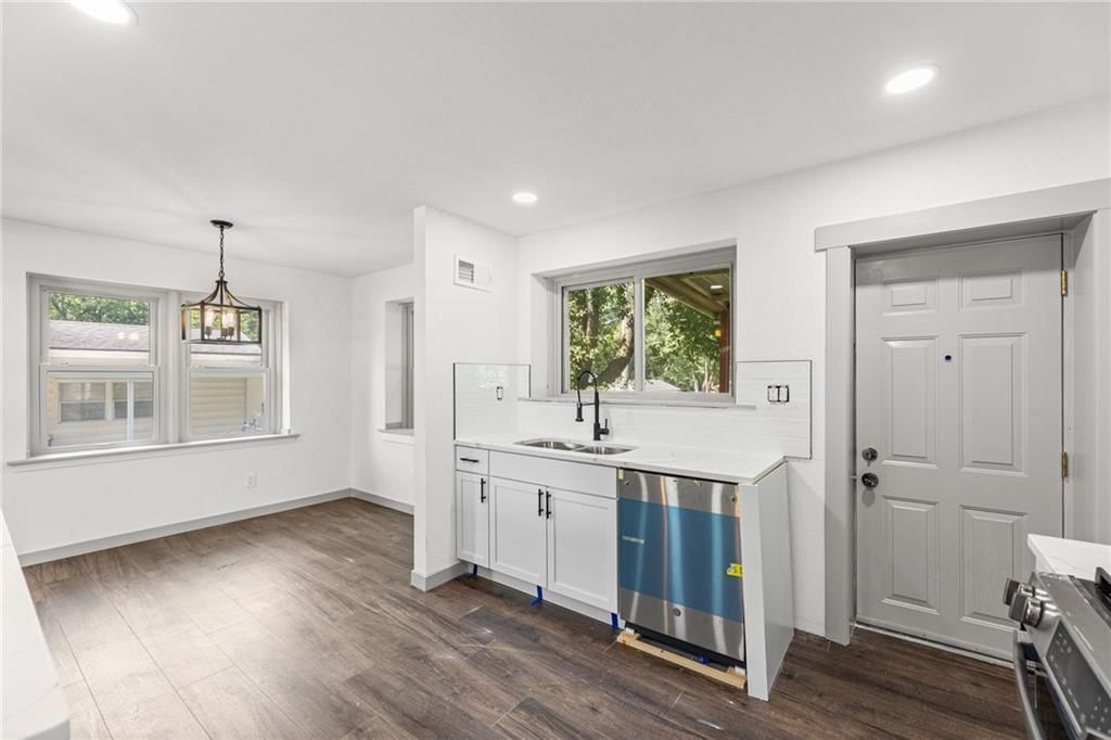 8716 E 74th Street — photo 12
