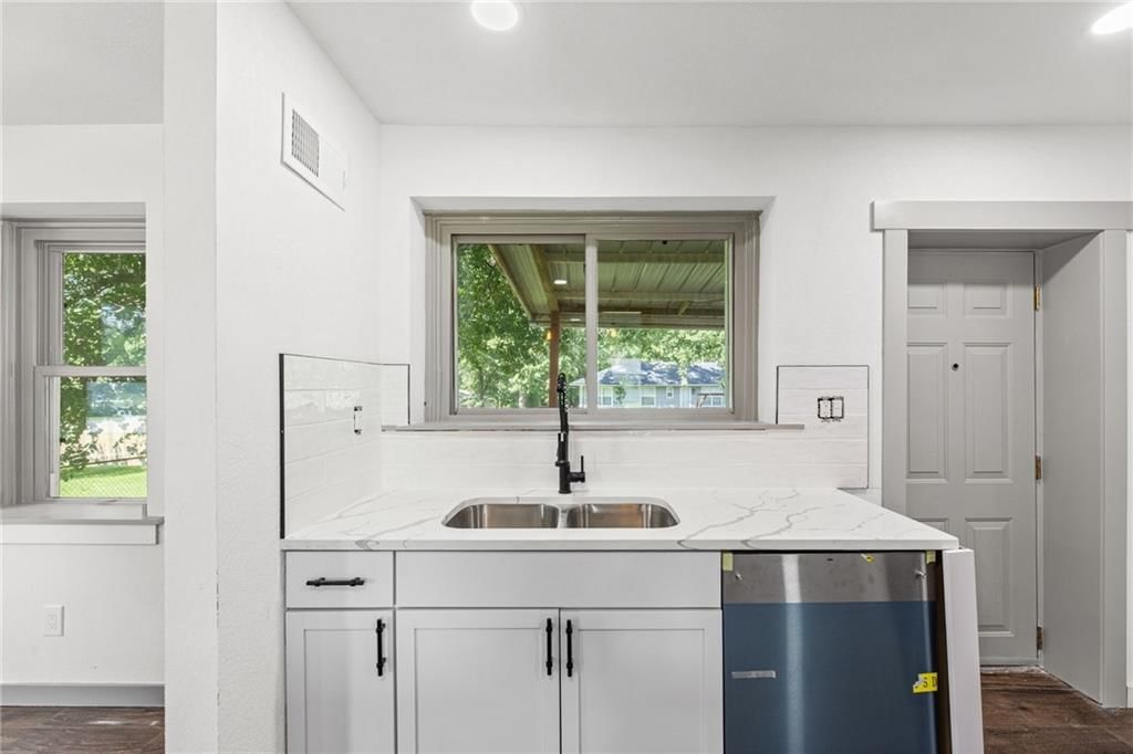 8716 E 74th Street — photo 14
