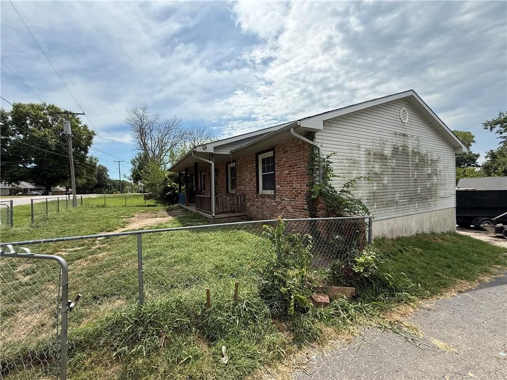 403 Monterey Street — photo 27