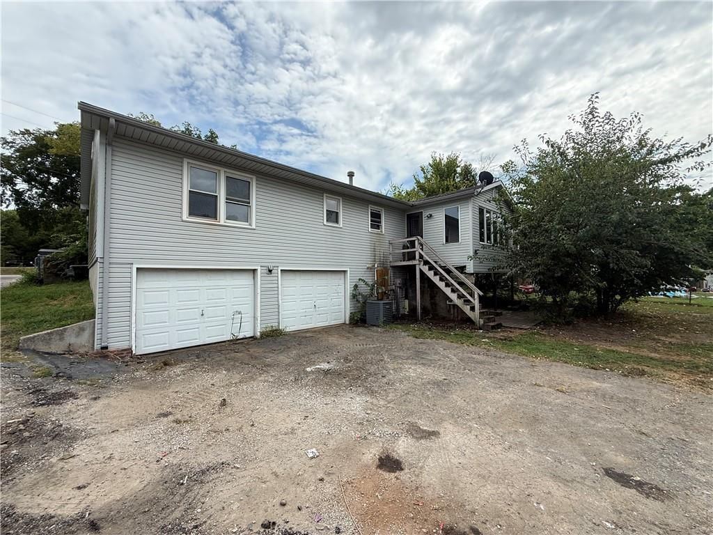 403 Monterey Street — photo 29