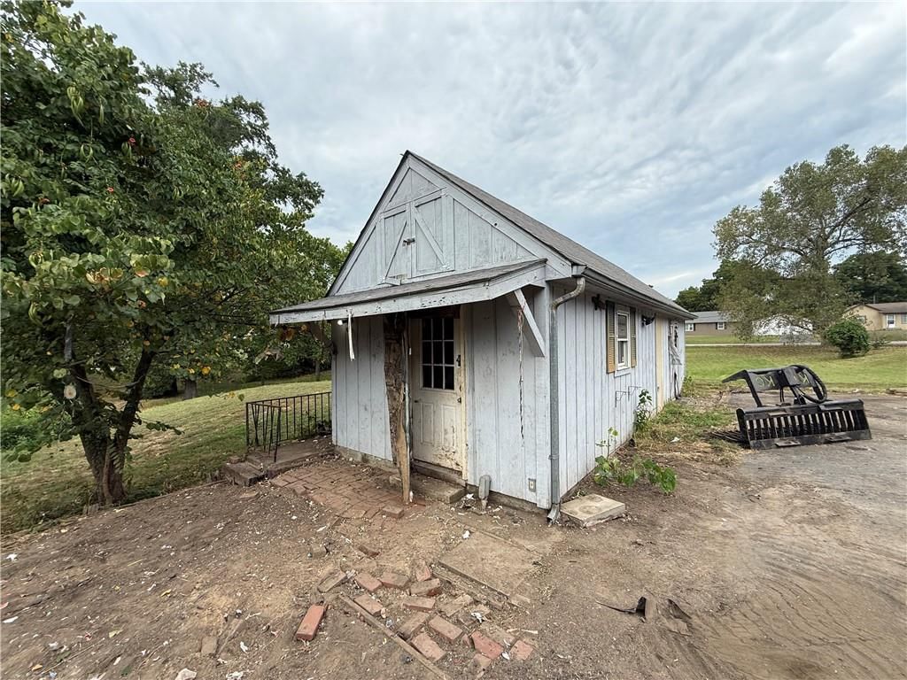 403 Monterey Street — photo 30