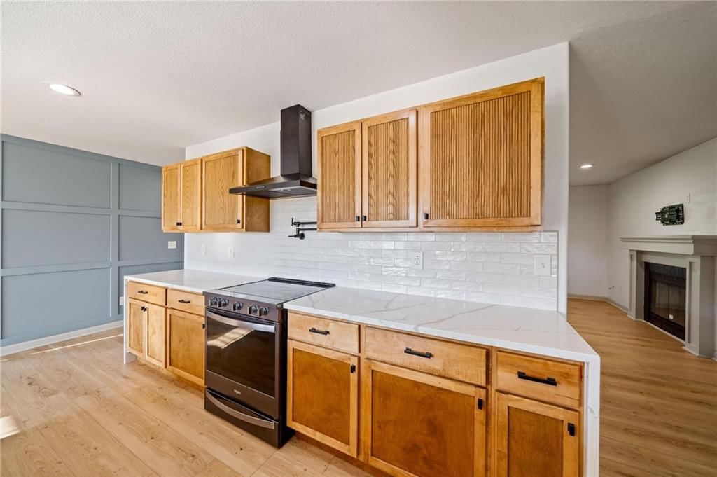 14715 S Bynum Road — photo 5