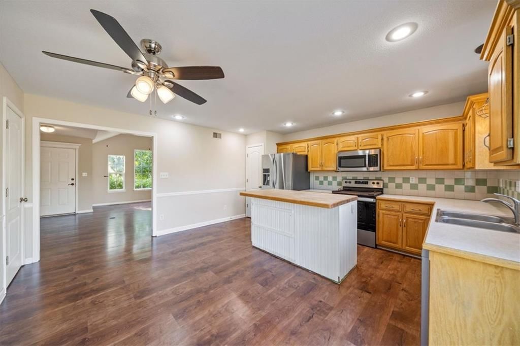 805 SW Bobcat Street — photo 7