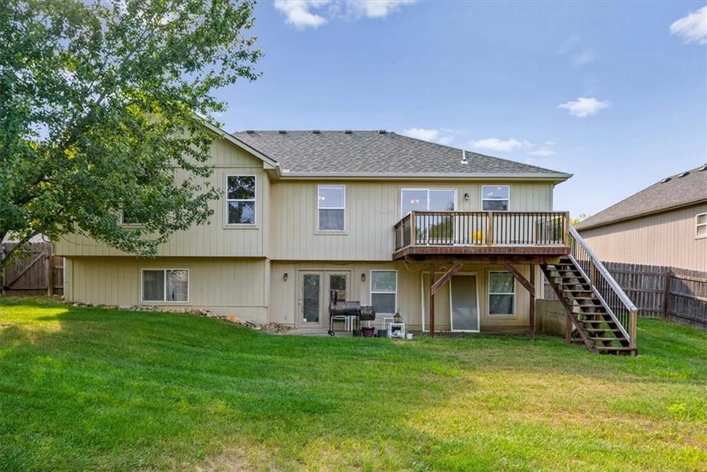 805 SW Bobcat Street — photo 16