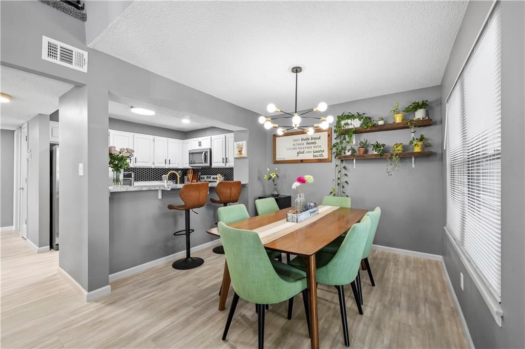 8824 W 106th Terrace — photo 9