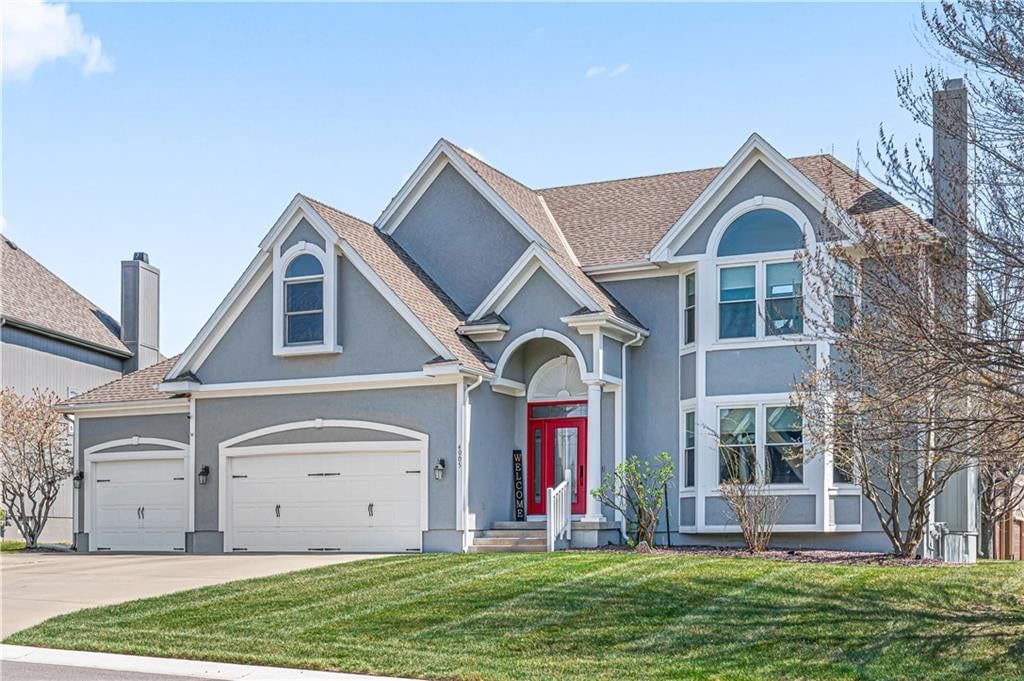 4005 SW Boulder Drive, Lee's Summit, MO: listing photo 2