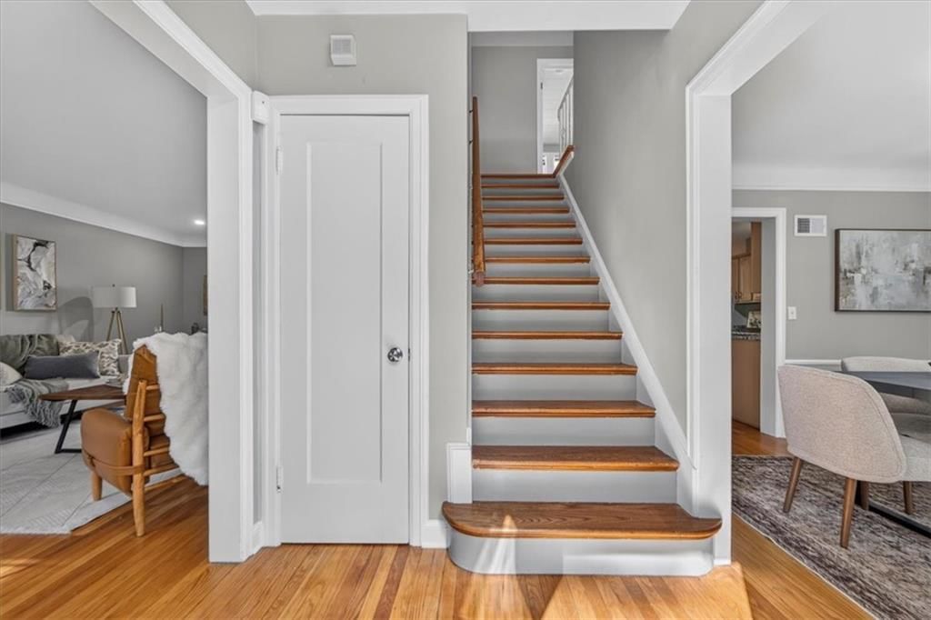 644 E 74th Terrace — photo 8