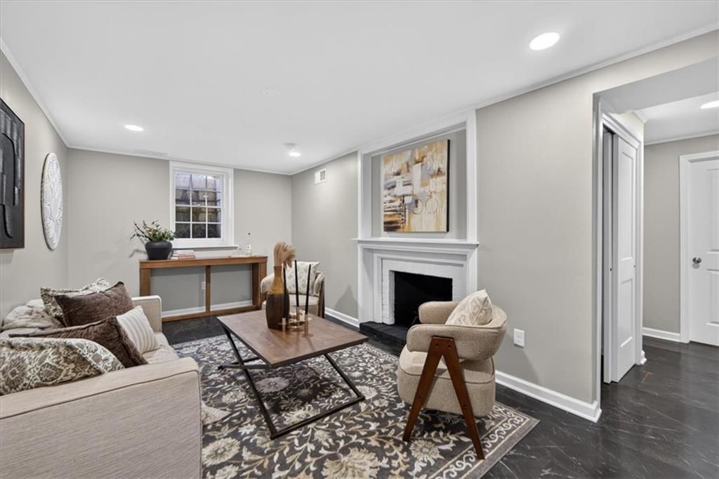 644 E 74th Terrace — photo 32