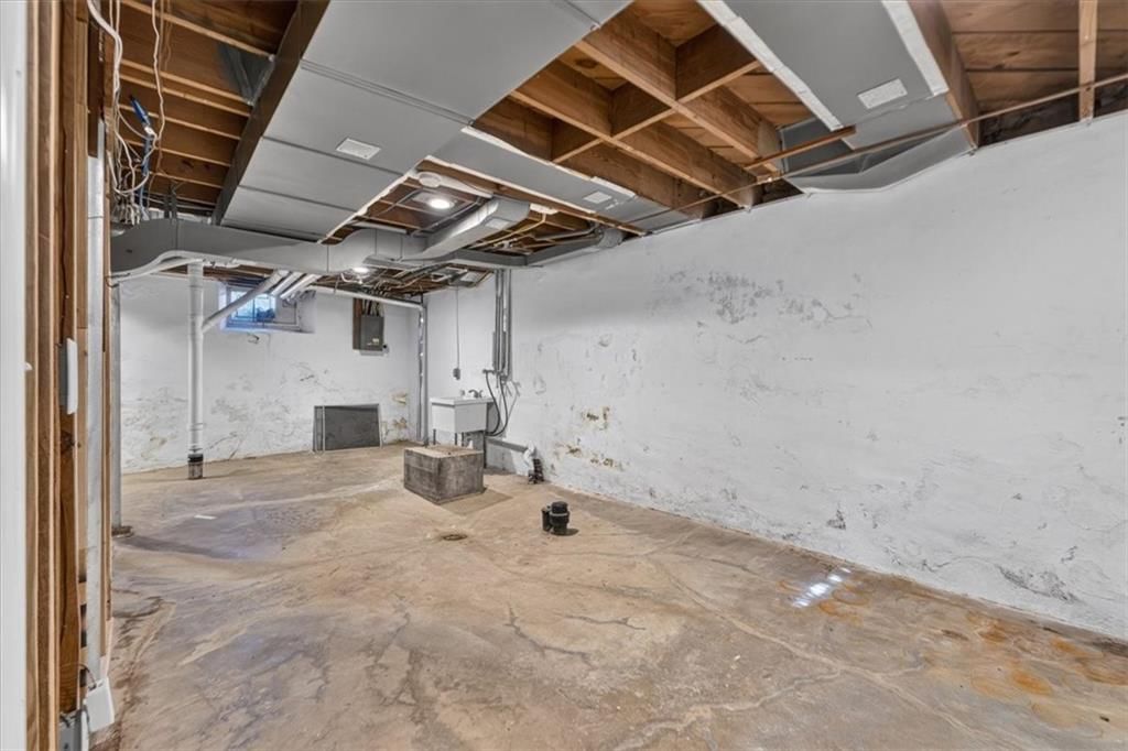 644 E 74th Terrace — photo 35