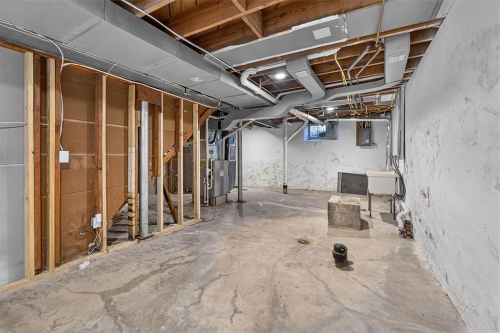 644 E 74th Terrace — photo 36