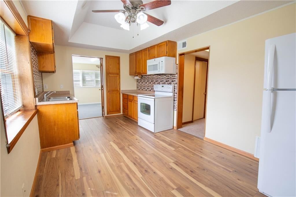 20 Schwartz Avenue — photo 10