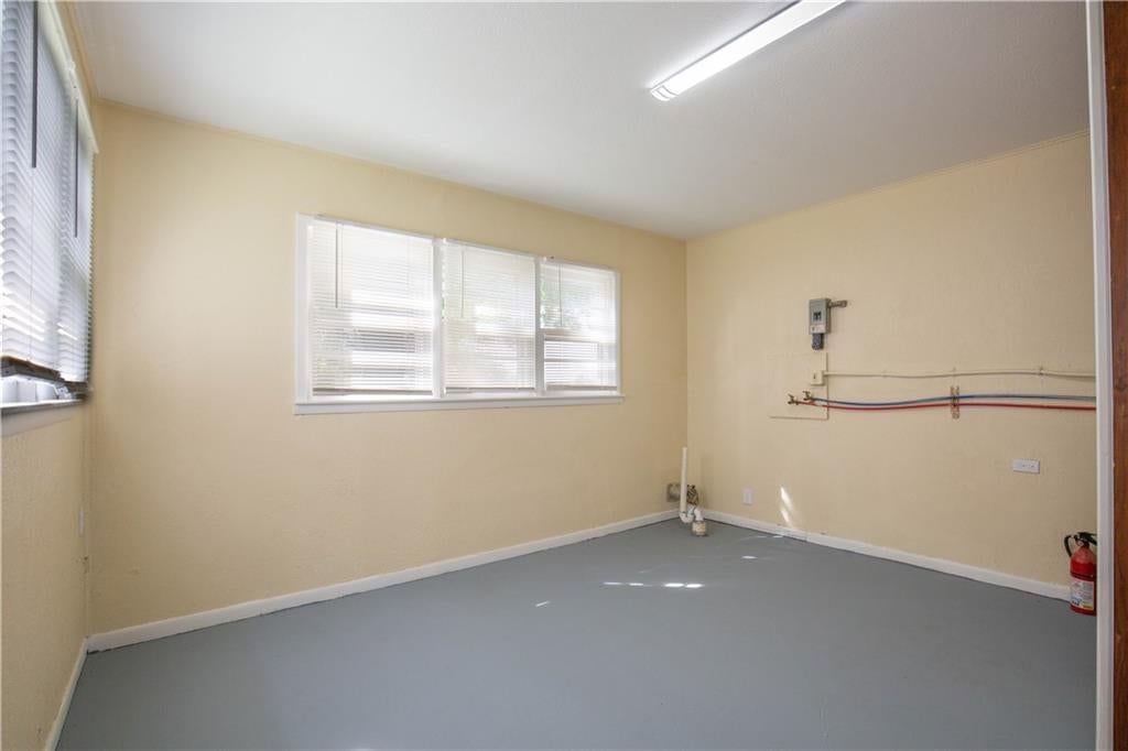 20 Schwartz Avenue — photo 13