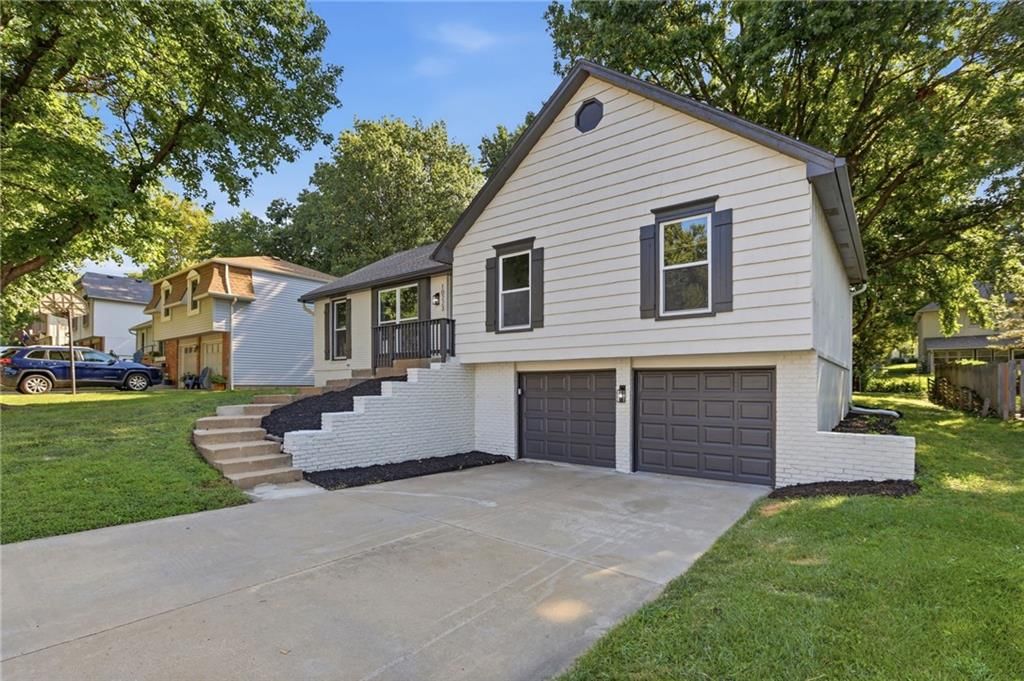 10223 Rosehill Road — photo 2