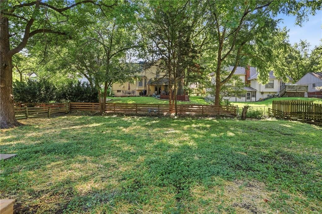 10223 Rosehill Road — photo 38