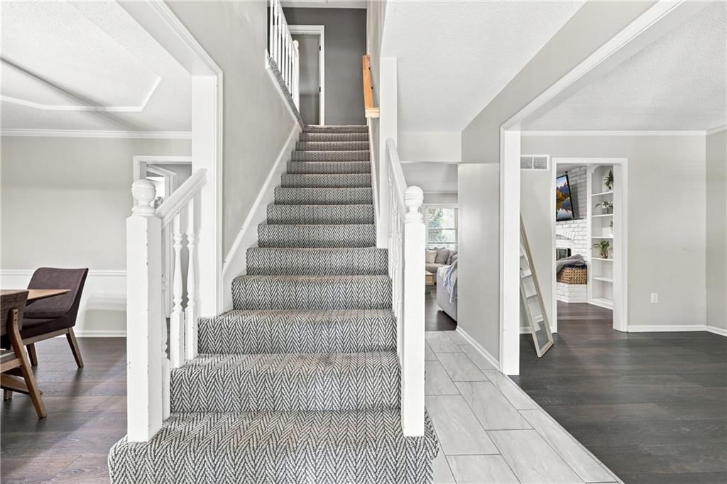 14508 W 69th Terrace — photo 2