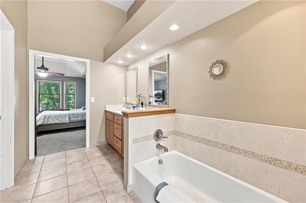 14508 W 69th Terrace — photo 12
