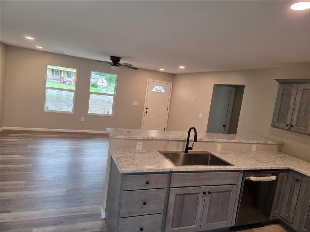 1826 Clay Street — photo 7