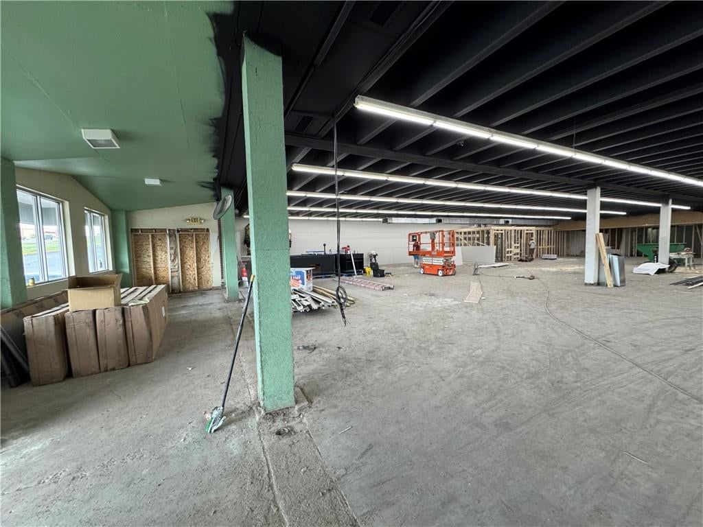 3225 N Belt Highway — photo 5