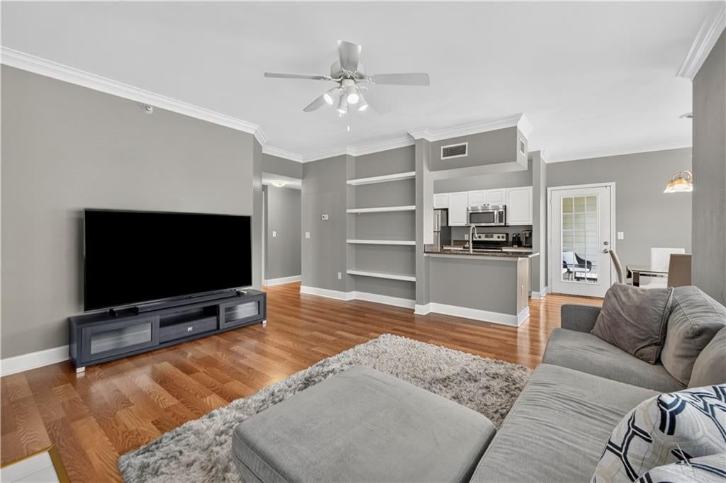 Photo 5 of 28, 11610 Tomahawk Creek Parkway #K, Leawood, KS 66211