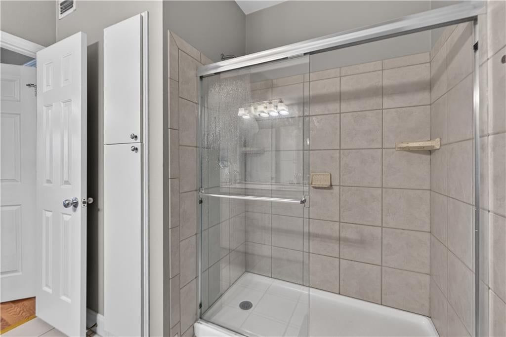 Photo 15 of 28, 11610 Tomahawk Creek Parkway #K, Leawood, KS 66211