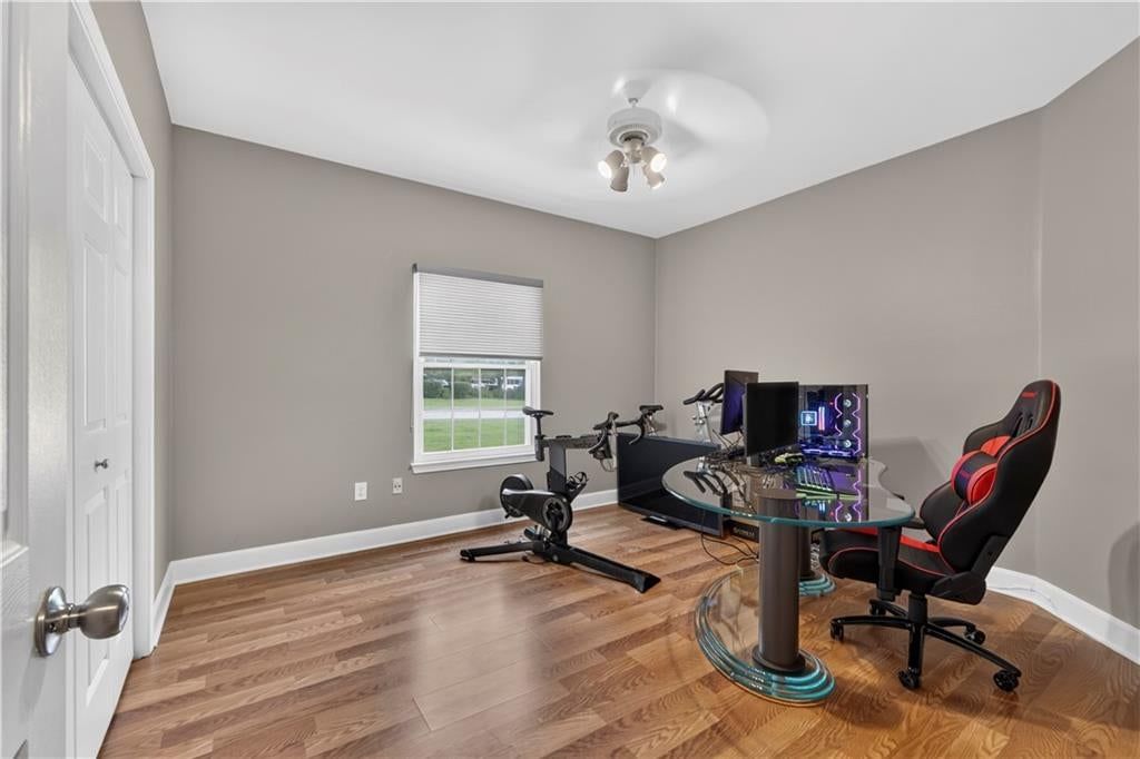 Photo 17 of 28 - 11610 Tomahawk Creek Parkway #K, Leawood, KS 66211