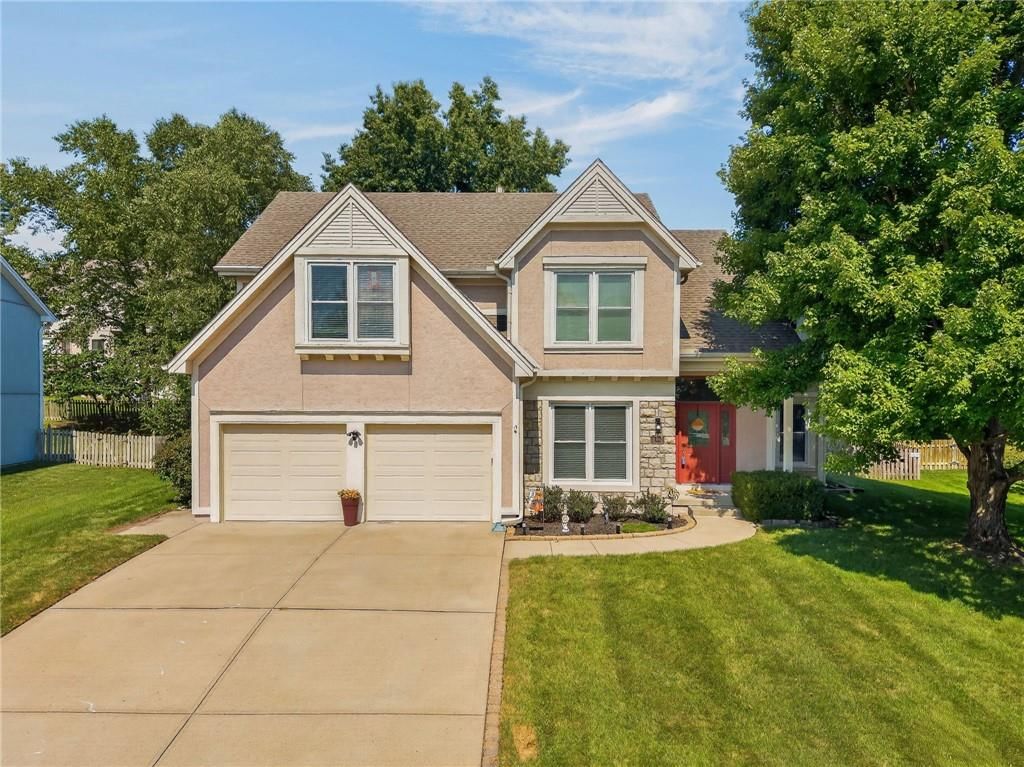 1312 Hillary Drive, Liberty, MO: listing photo 2