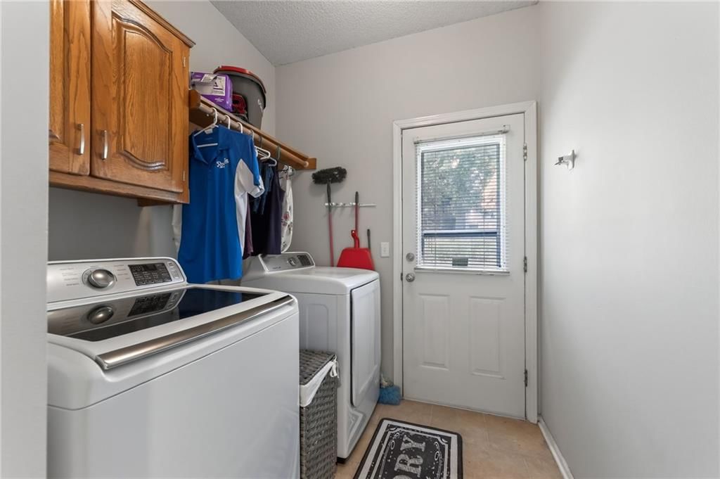 Photo 30 of 50 - 1312 Hillary Drive, Liberty, MO 64068