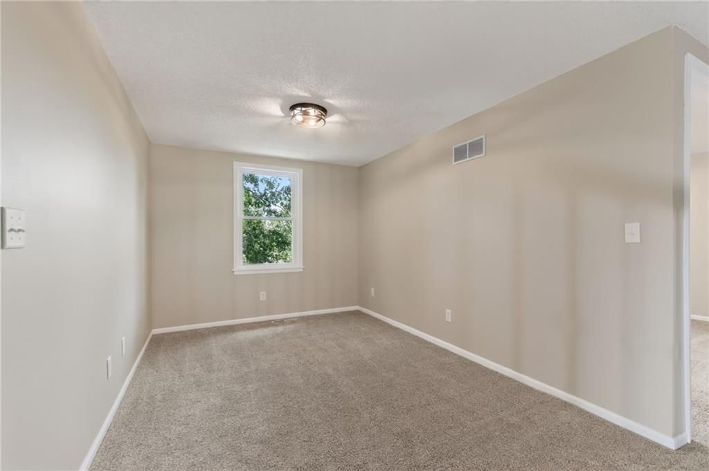 1109 NW Forest Drive — photo 21