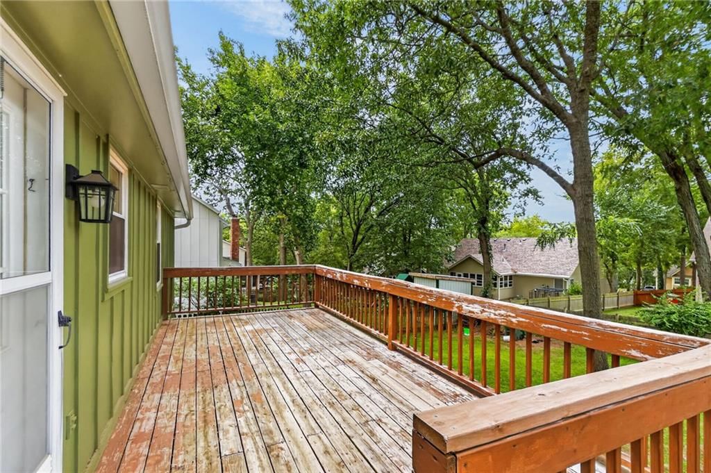 1109 NW Forest Drive — photo 35