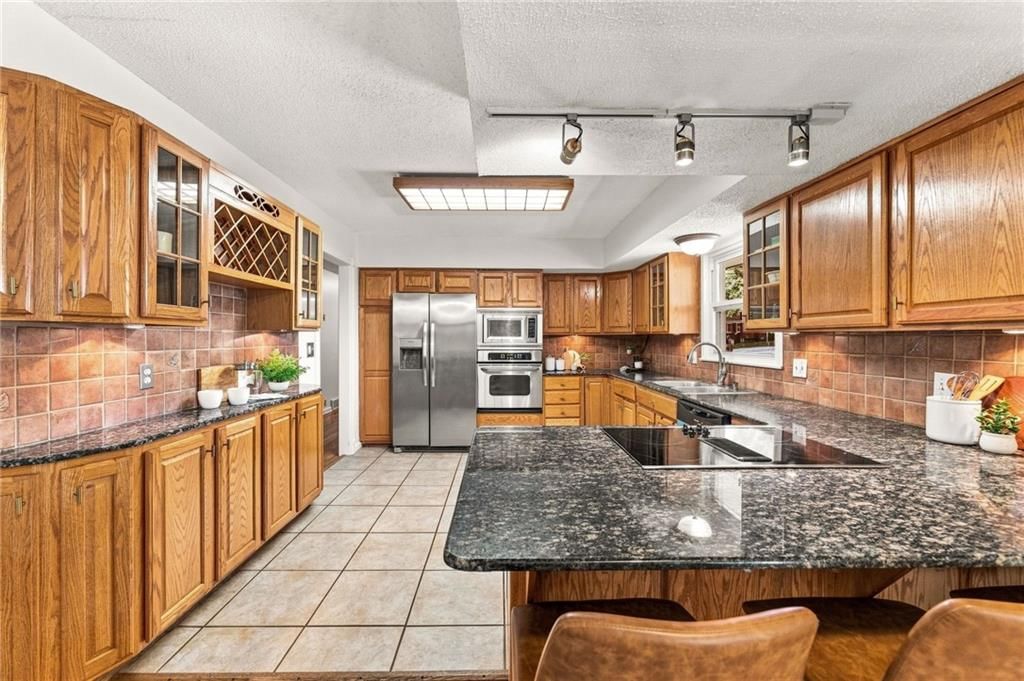 912 W 98th Street — photo 21