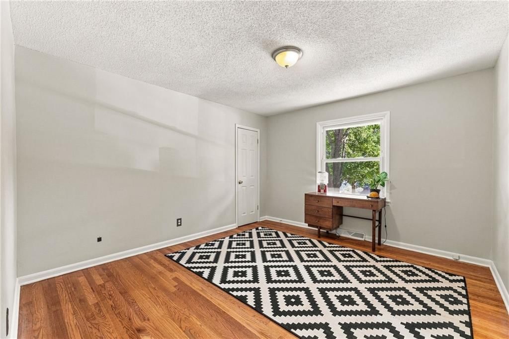 912 W 98th Street — photo 29
