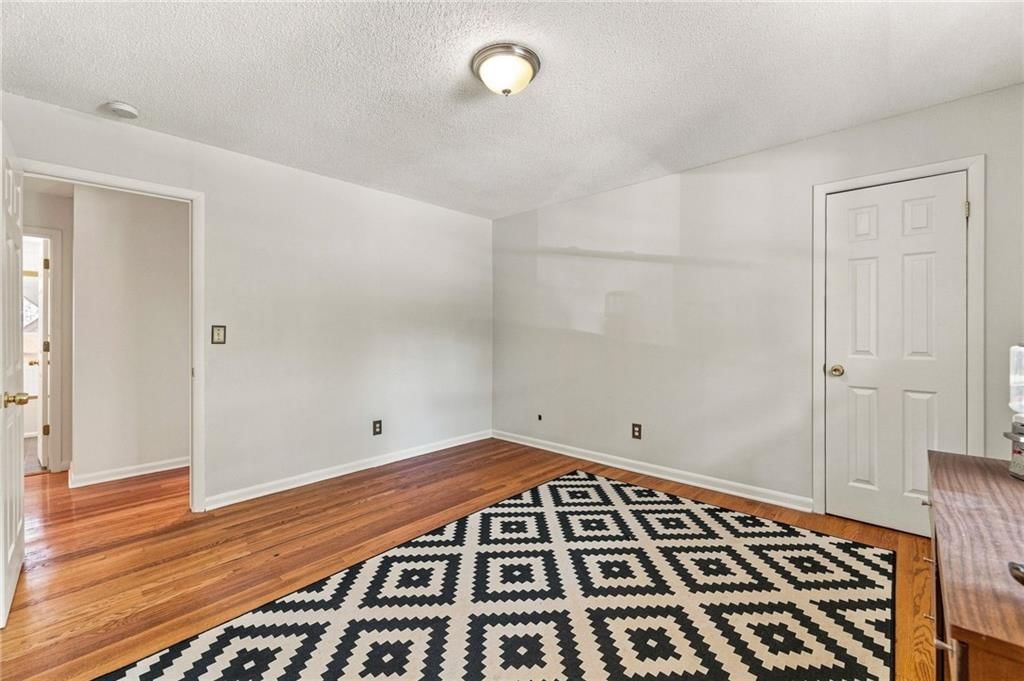 912 W 98th Street — photo 30