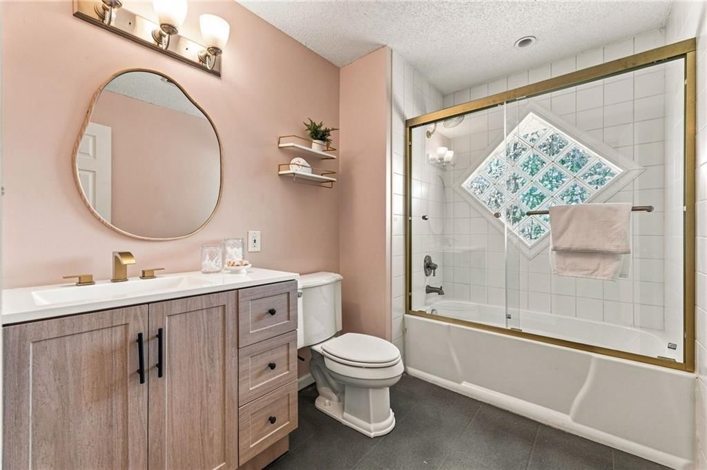 912 W 98th Street — photo 31