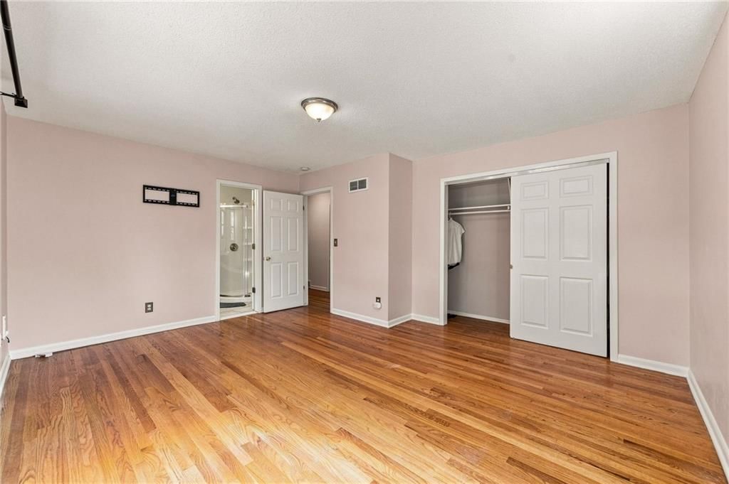 912 W 98th Street — photo 33