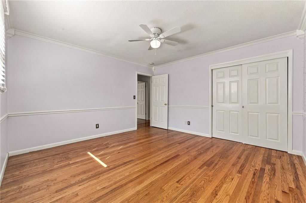 912 W 98th Street — photo 37