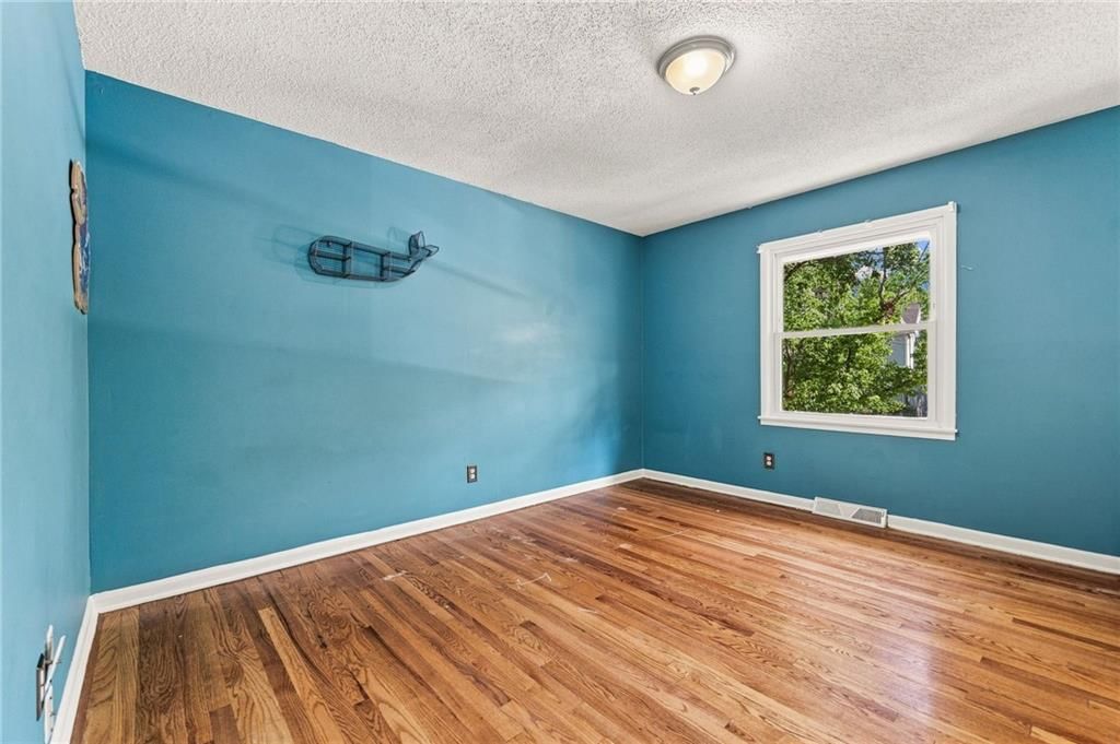 912 W 98th Street — photo 38