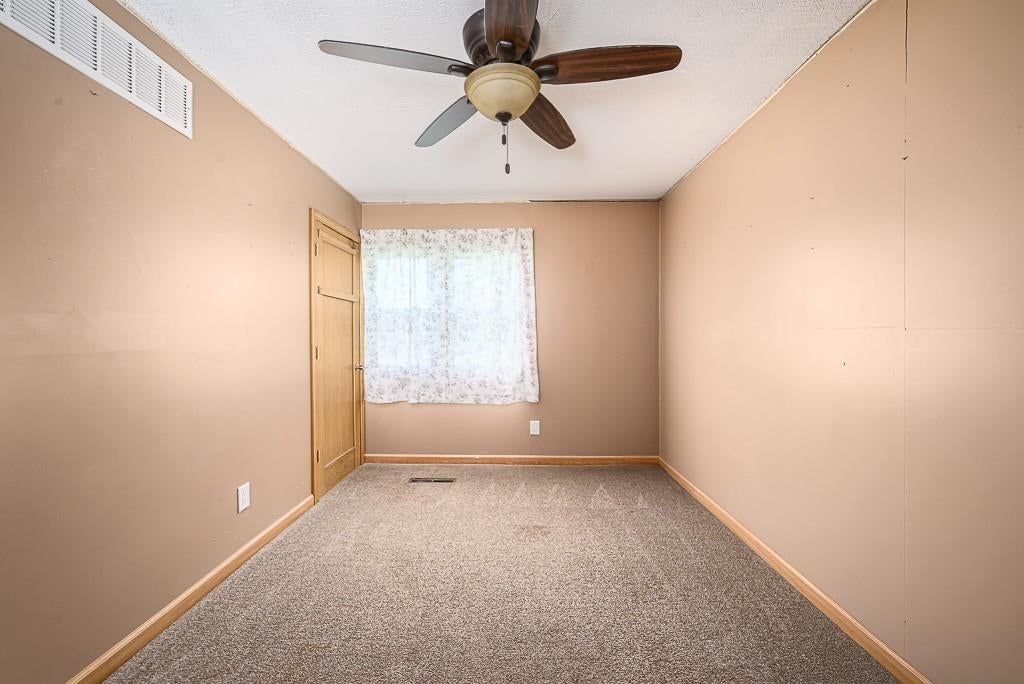 18500 Hollingsworth Road — photo 14