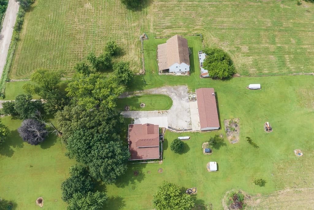 18500 Hollingsworth Road — photo 35