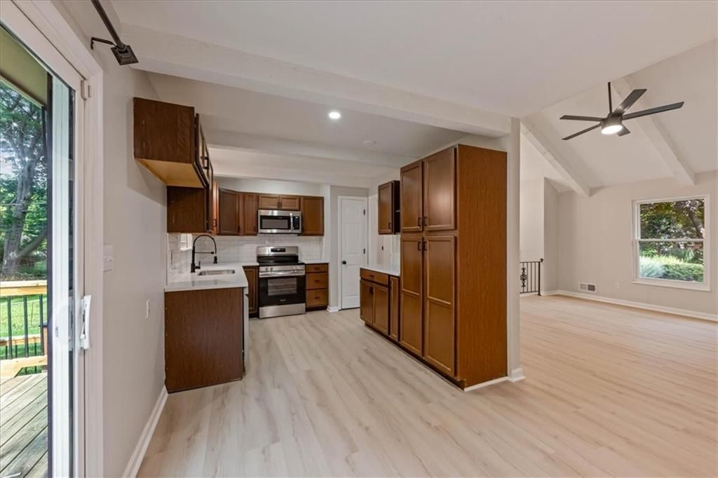 Photo 7 of 24, 513 Stacey Drive, Belton, MO 64012