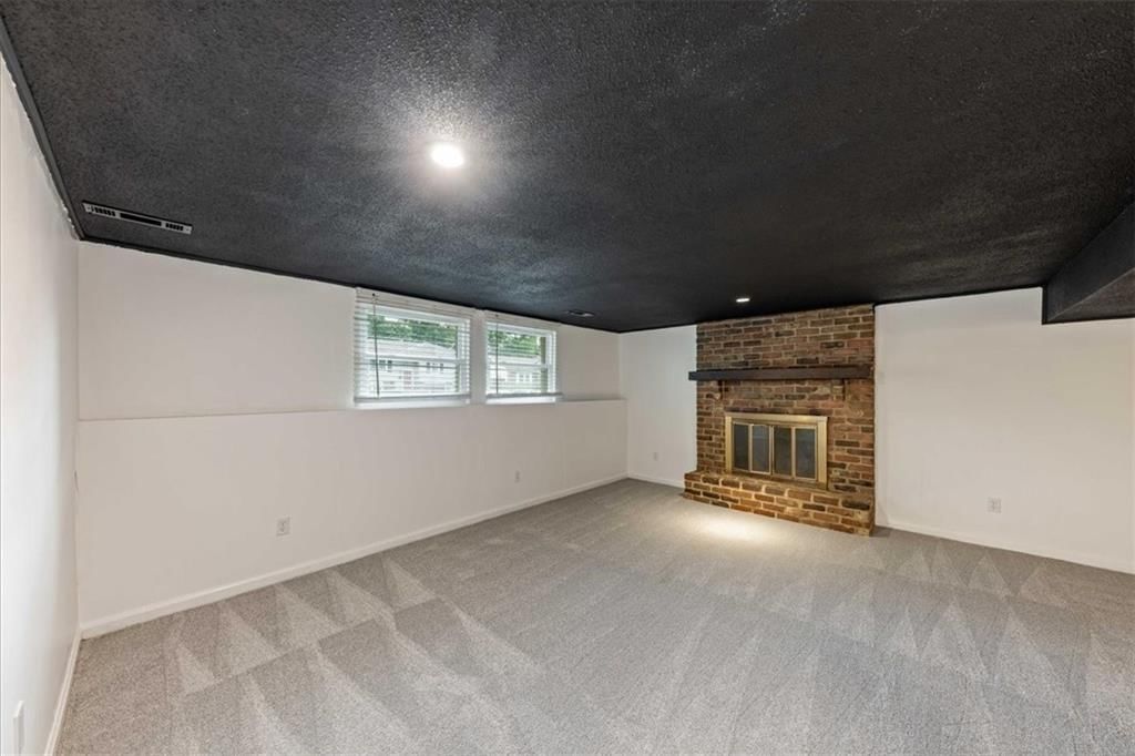Photo 18 of 24, 513 Stacey Drive, Belton, MO 64012