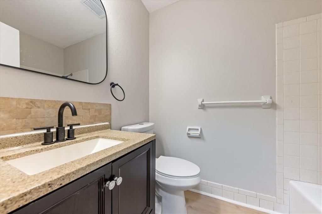 Photo 9 of 24, 513 Stacey Drive, Belton, MO 64012