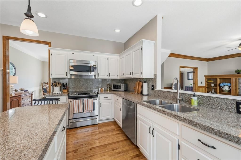 10004 W 125 Terrace — photo 24