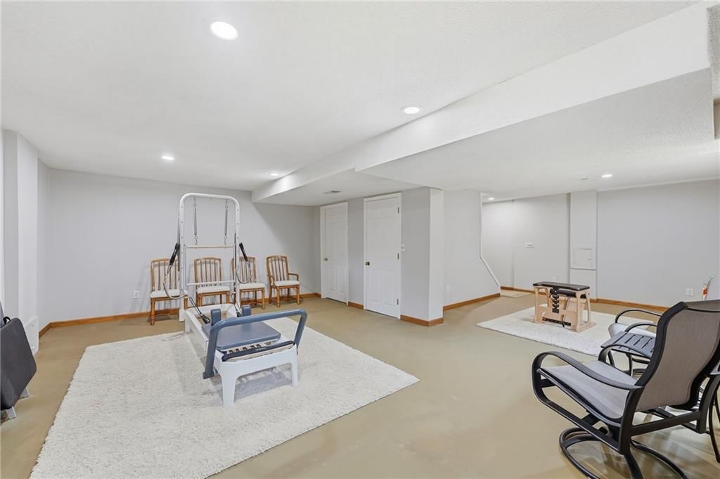 10004 W 125 Terrace — photo 46