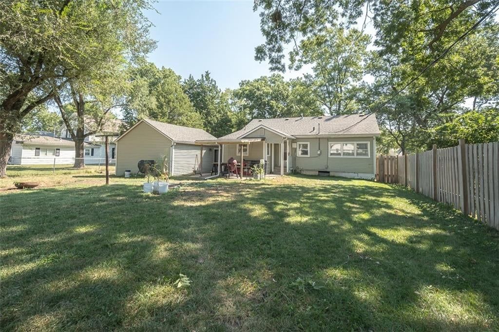 916 S Maple Street — photo 24