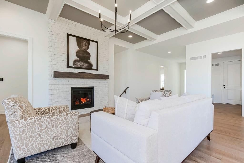 16333 W 170th Street — photo 6