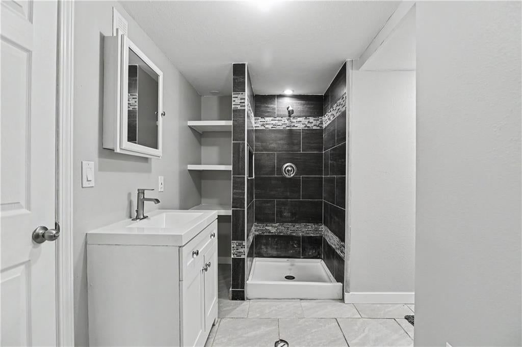 16114 E 41st Street — photo 10