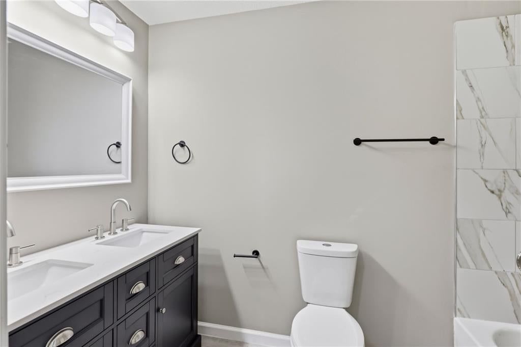 Photo 18 of 32 - 11818 E 62nd Terrace, Kansas City, MO 64133