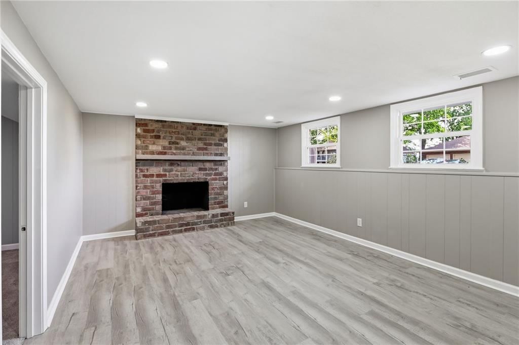 Photo 21 of 32 - 11818 E 62nd Terrace, Kansas City, MO 64133
